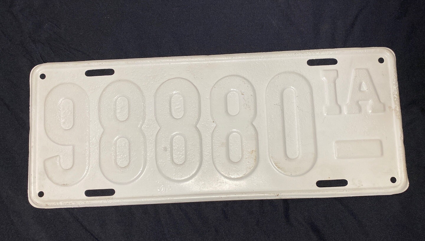 Vintage 1916,17,18 Iowa Embossed Metal License Plate Sign Painted/Primed 98880