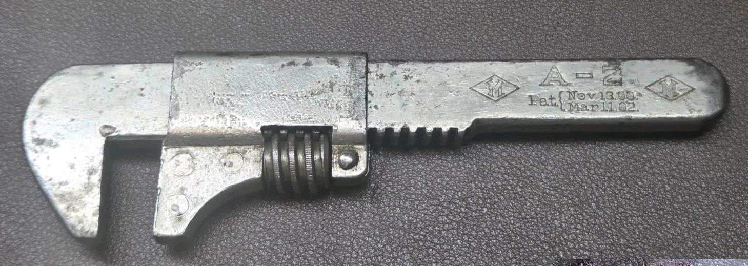  ANTQUE FRANK MOSSBERG CO. A-2 ADJUSTABLE BIKE WRENCH