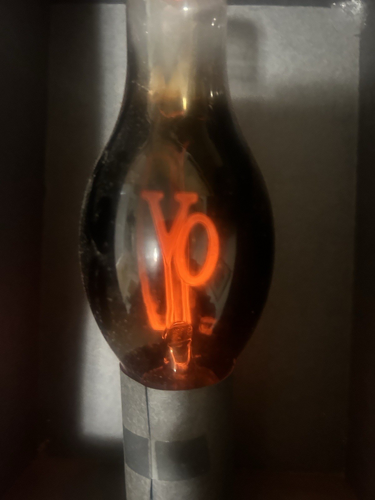 Vintage Seagrams V O Whiskey Light Up Box Bar Sign With V O Light Filament Bulb