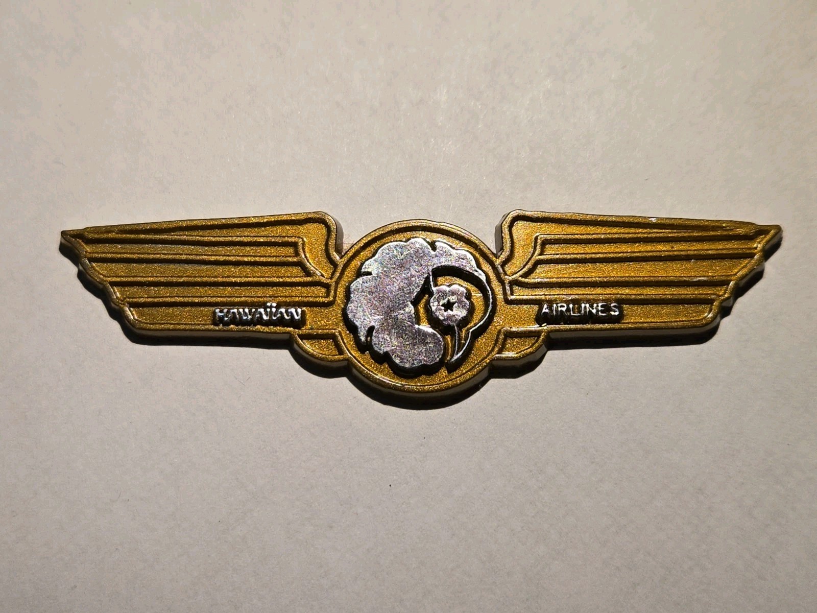 Hawaiian Airlines Junior Wings Badge    - Rare -            Never Worn