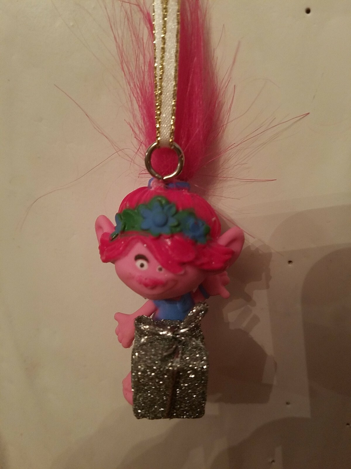 NEW DREAMWORKS TROLLS WORLD TOUR PRINCESS POPPY TROLL GIFT CHRISTMAS ORNAMENT 