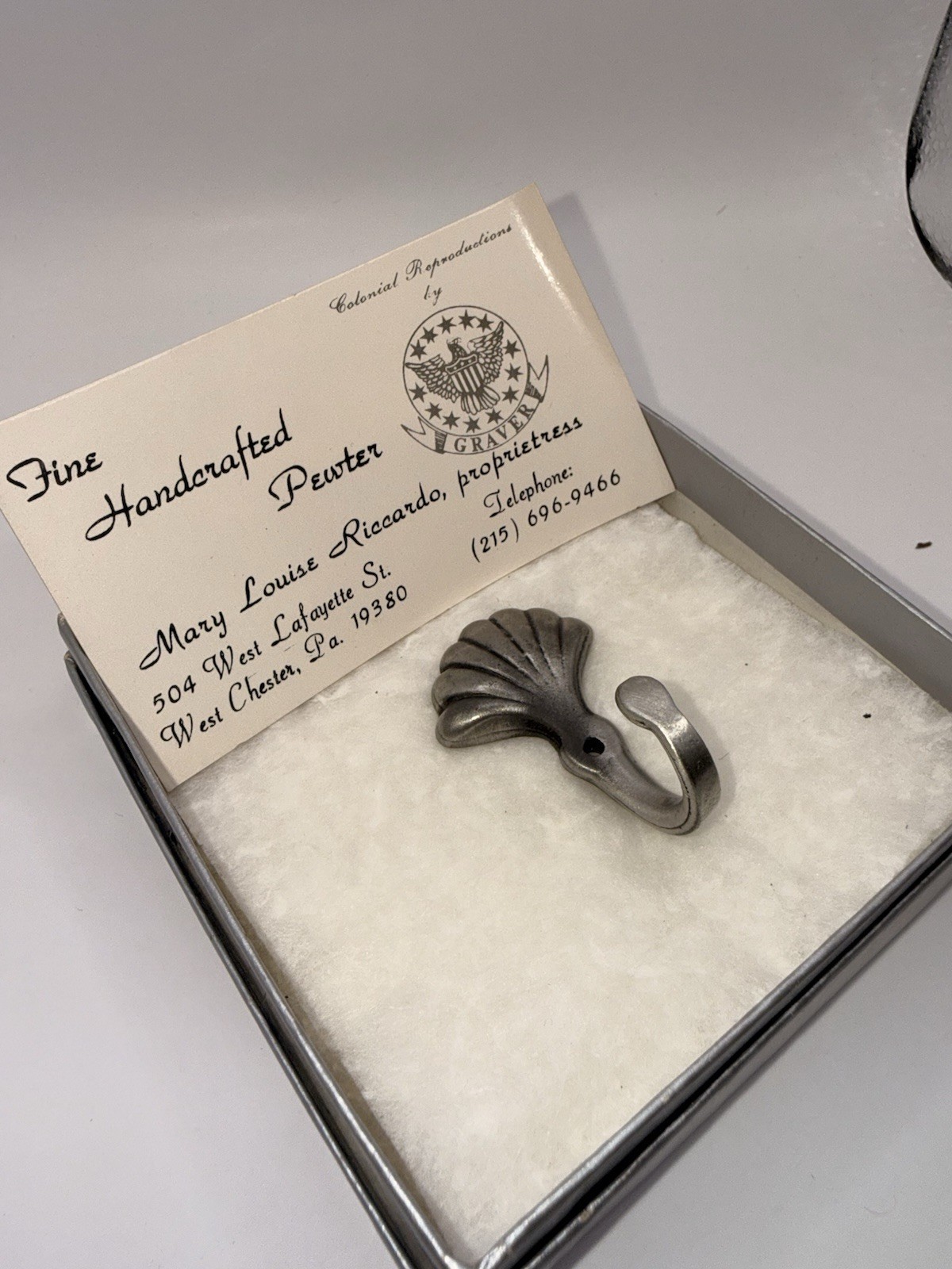 Vintage Pewter petite clam shell handmade artisan Wall Hook