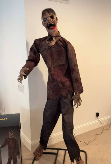 6.1 FT ANIMATED JEREMY JAWS ZOMBIE HALLOWEEN ANIMATRONIC PROP
