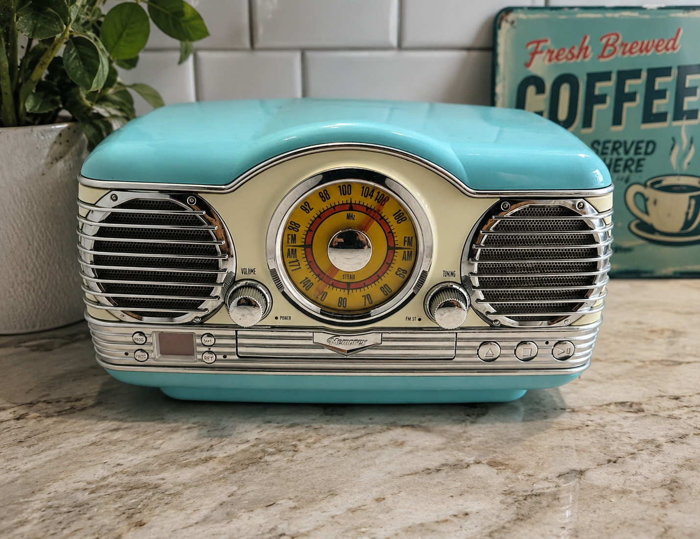 Memorex MTT3200 Retro AM/FM Radio CD Player Turquoise 50s Style