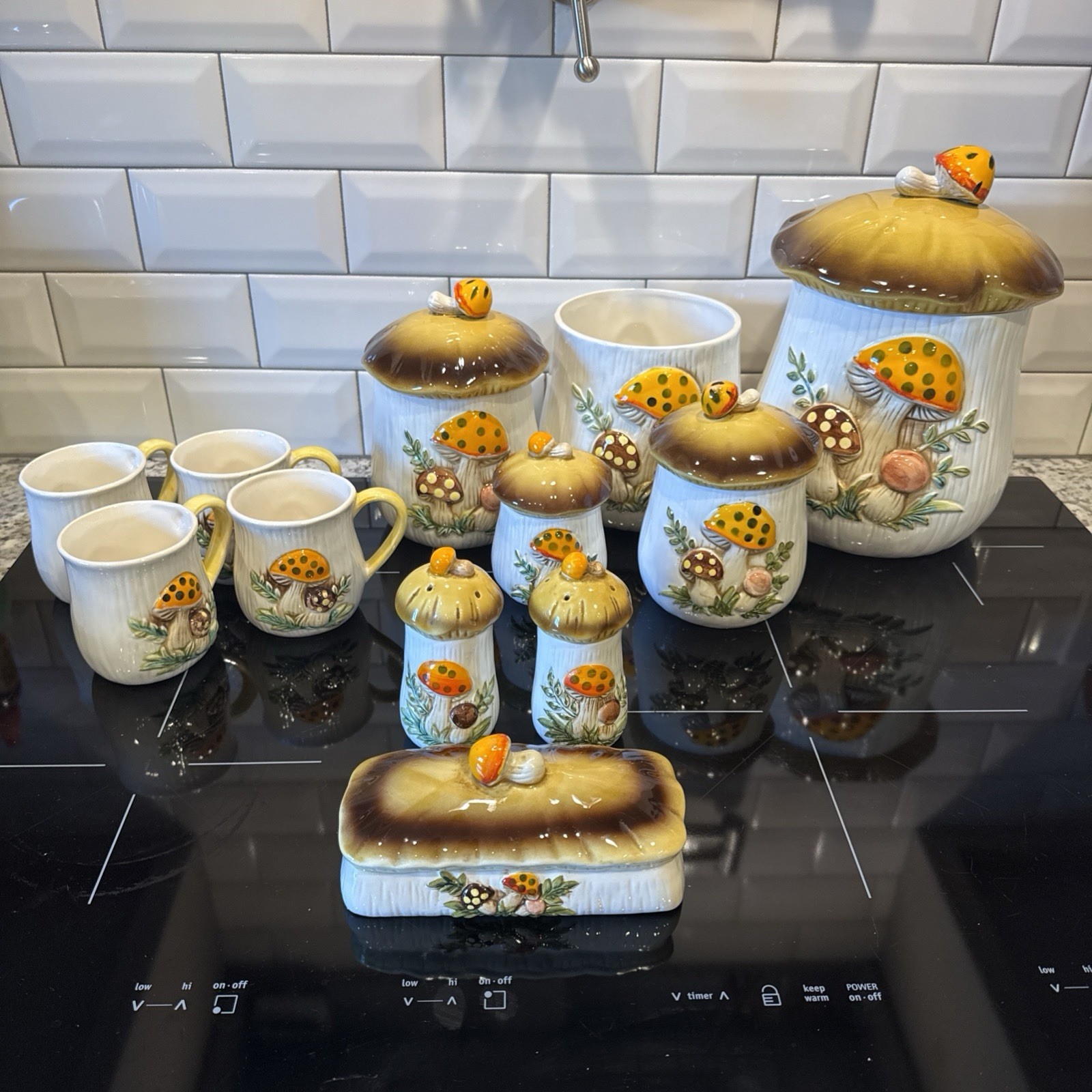 VTG 1978 Merry Mushroom Canister Set Butter S&P Mugs Sears & Roebuck Cottage