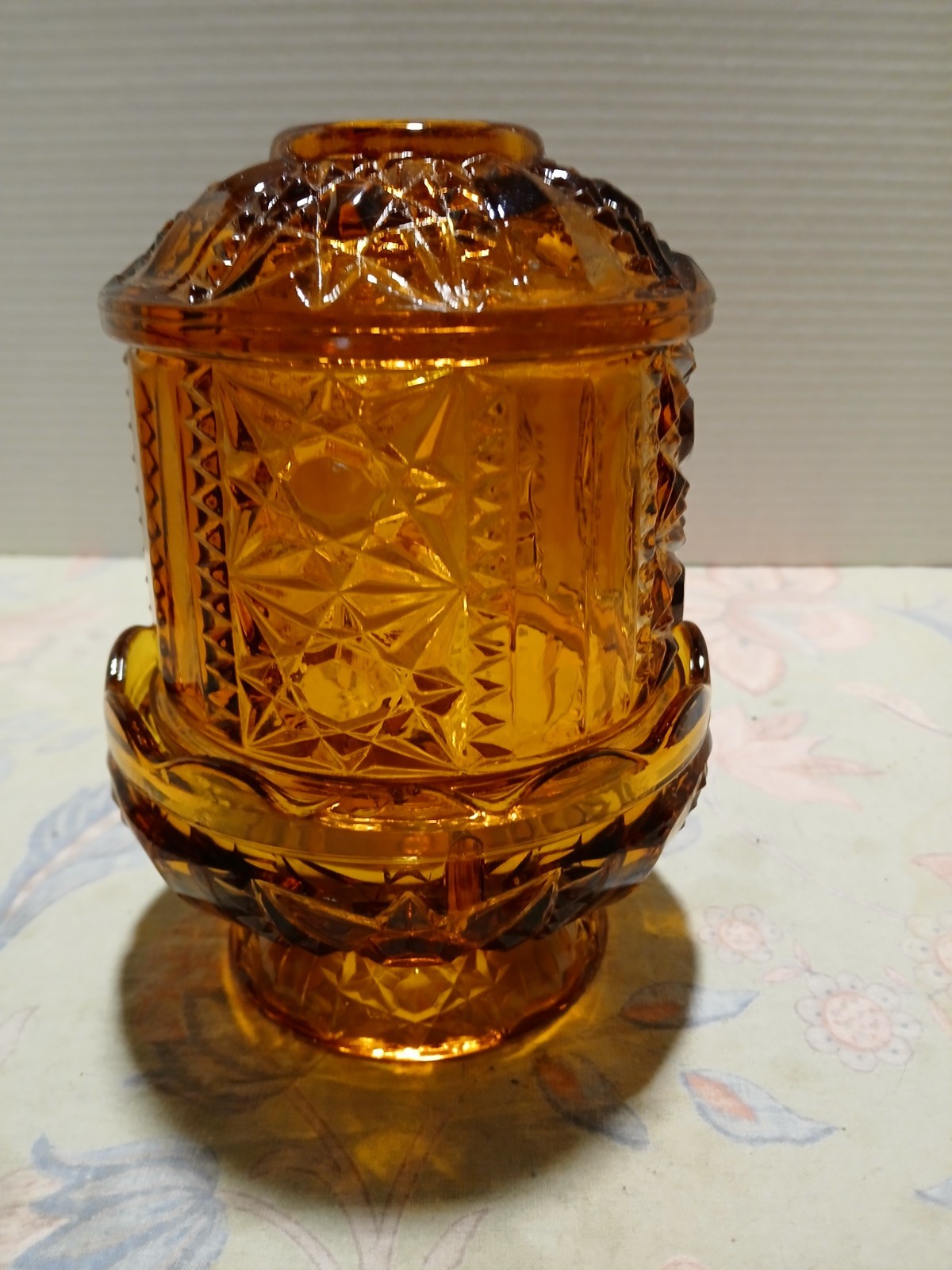 Vintage LE Smith Amber Moon & Stars Fairy Lamp Glass Tea Light Vintage LE Smith Amber Moon & Stars Fairy Lamp Glass Tea Light