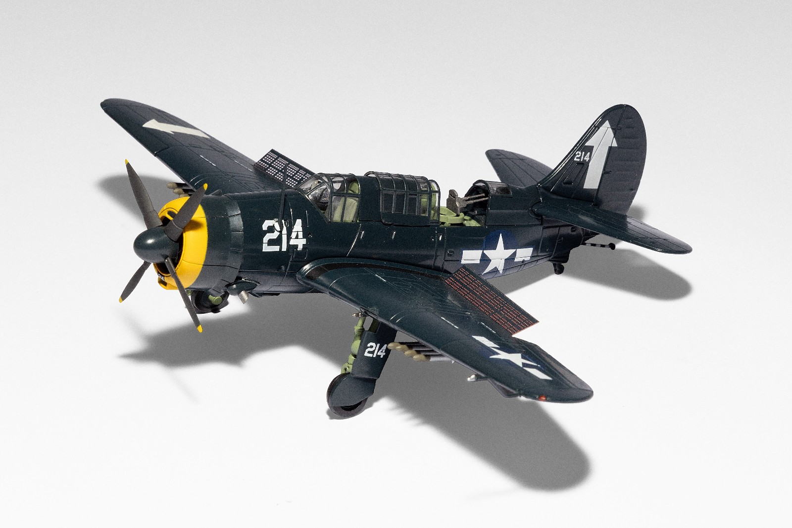 Hobby Master 1:72 SB2C-4E HELLDIVER USS Bunker Hill - HA2203 - RARE/LOW PRICE
