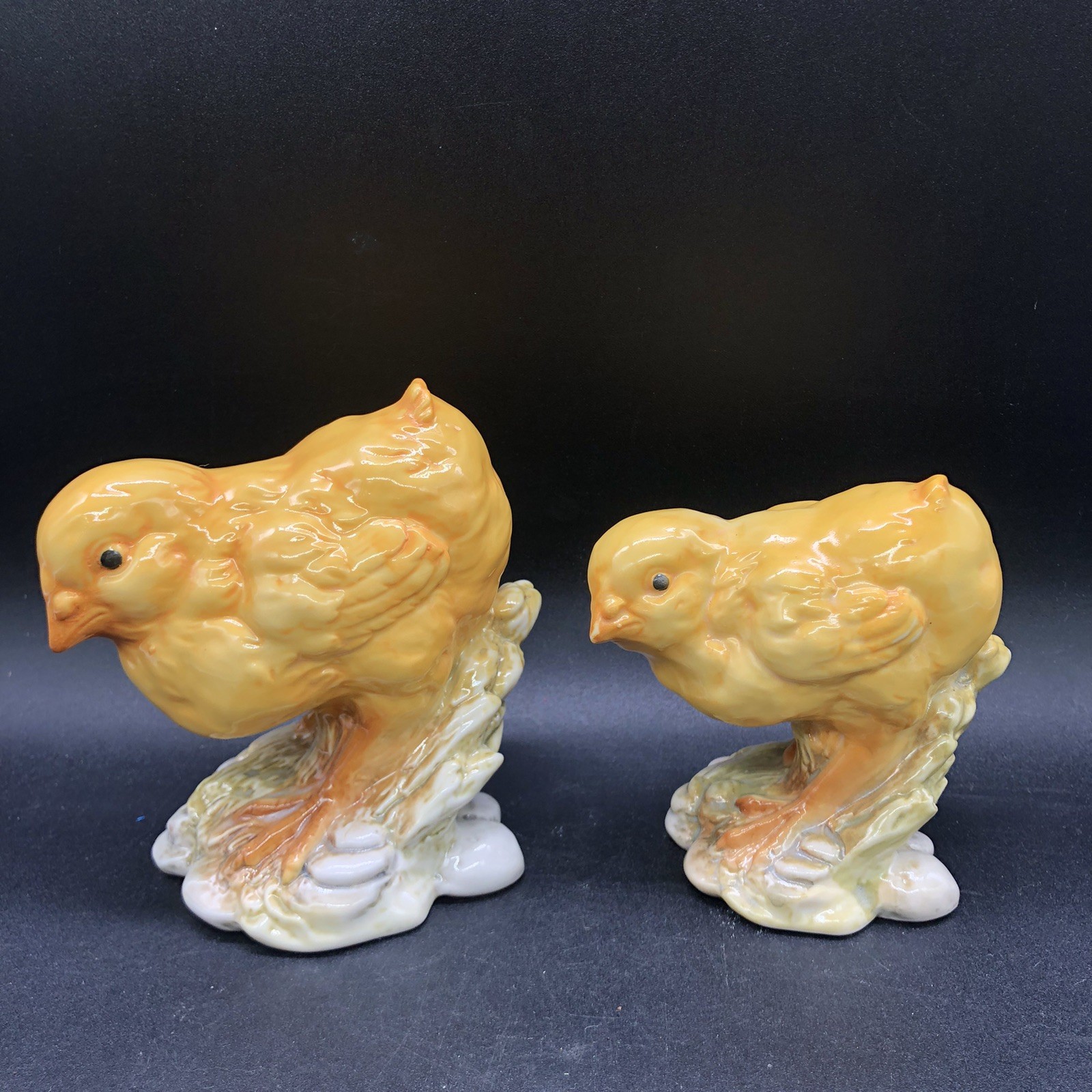 2 Vtg Yellow Baby Chick Figurines Porcelain Realistic Spring Easter Farmhouse