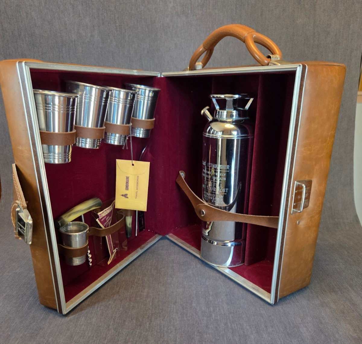 Vintage Portable Pub by Londonaire Limited Chicago