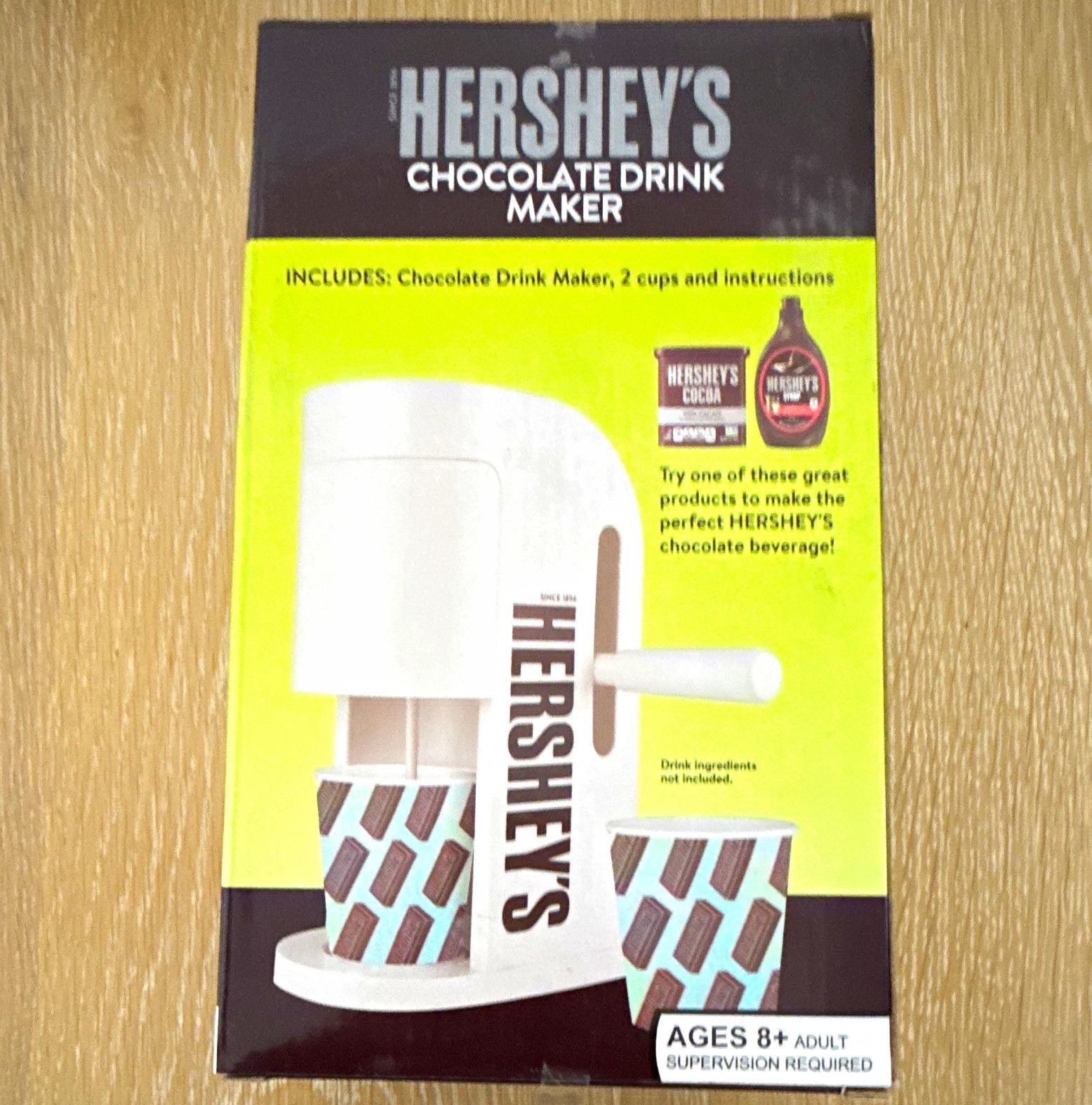 Hershey\'s Chocolate Drink Maker Box Set w/ 2 Cups & Instructions, Candy Theme
