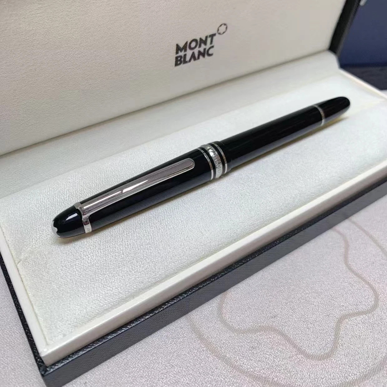 New Montblanc Classic Fountain Pens With Box 145 