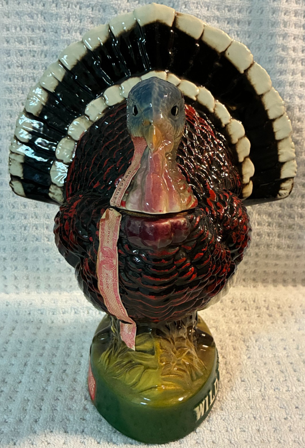 VINTAGE AUSTIN NICHOLS FULL SIZE WILD TURKEY CERAMIC WHISKY EMPTY DECANTER # 8