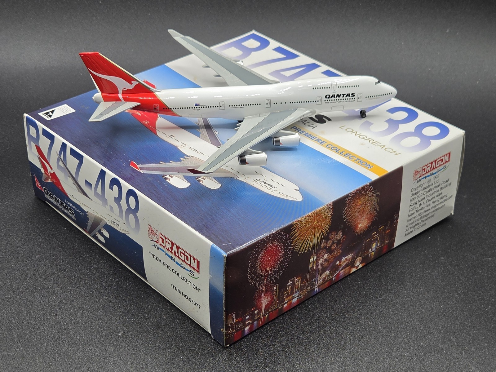 Dragon Wings Qantas Airways Boeing 747-438 1:400 Scale VH-OJA - 55077