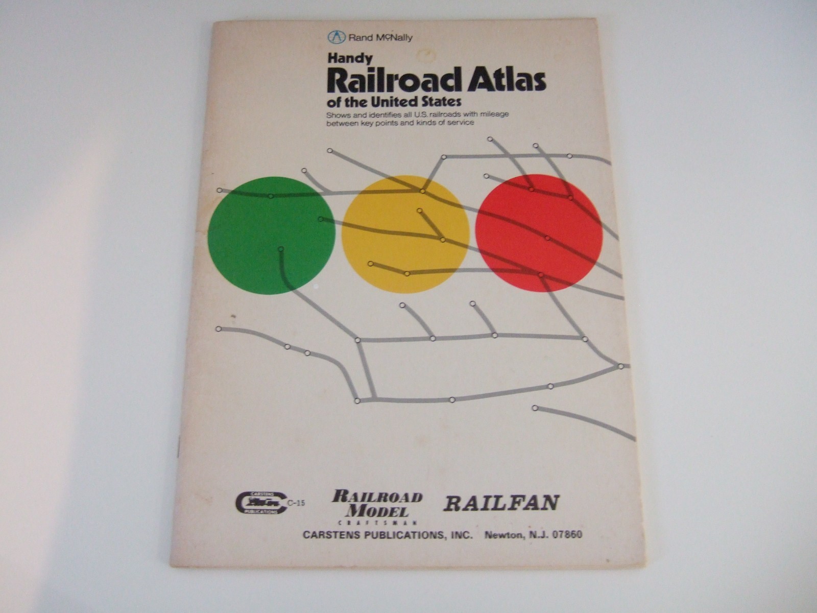 HANDY RAILROAD ATLAS OF THE UNITED STATES. Rand McNally. 1980. Very Good Cond.