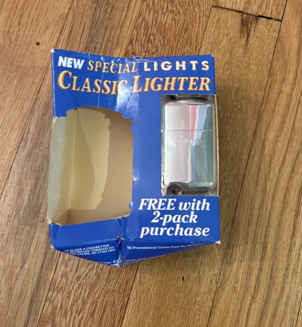 CAMEL Classic Lighter Silver Toned Flip Top in box