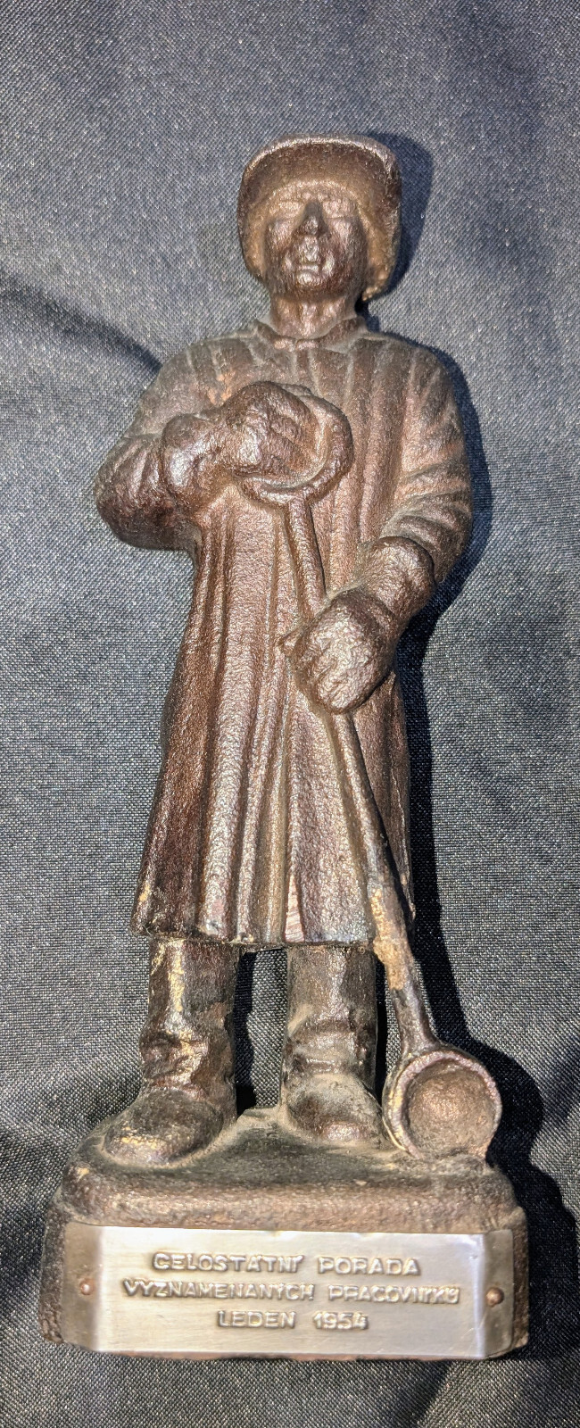 Soviet Union - Communist Russia - RARE Distinguished Worker Award - Iron Statue