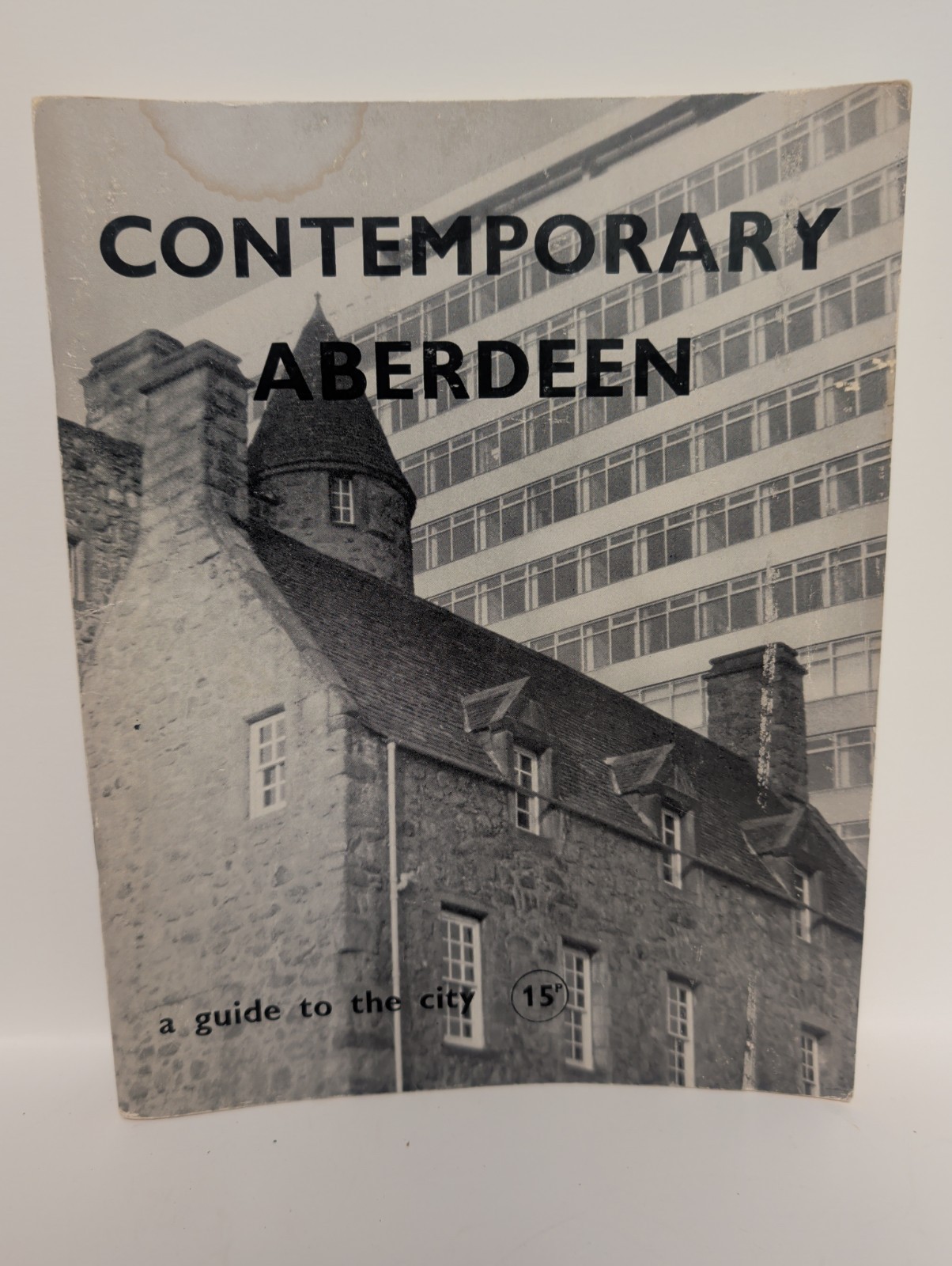 1972 Vintage Contemporary Aberdeen Scotland Guide \