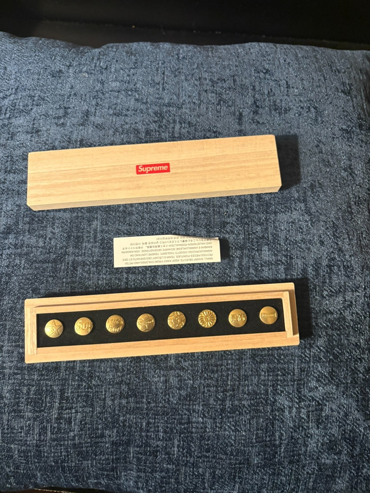 2024 FW24 SUPREME x CDW Brass PUSH PIN SET of 8 with Wooden BOX Made in JAPAN 2024 FW24 SUPREME x CDW Brass PUSH PIN SET of 8 with Wooden BOX Made in JAPAN