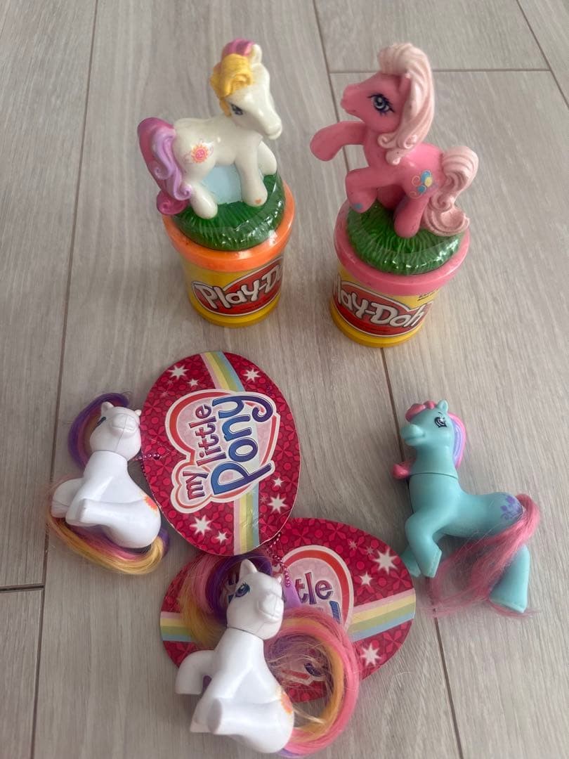 My Little Pony 2007 Keychains & Vintage Clay Figures Set, Damaged, For Display O