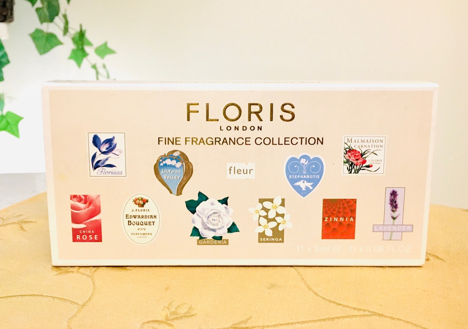 Floris Of London 11 Perfume Spray Glass Bottles Original Box SUPER RARE VINTAGE