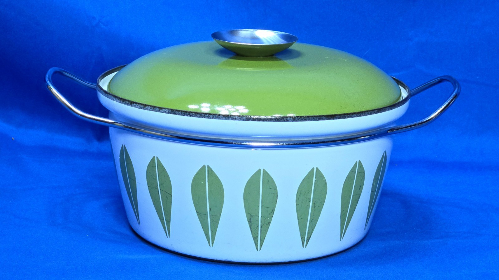 Vintage Catherine Holm Lotus Casserole Olive Green Enamelware Dutch Oven Pot Lid