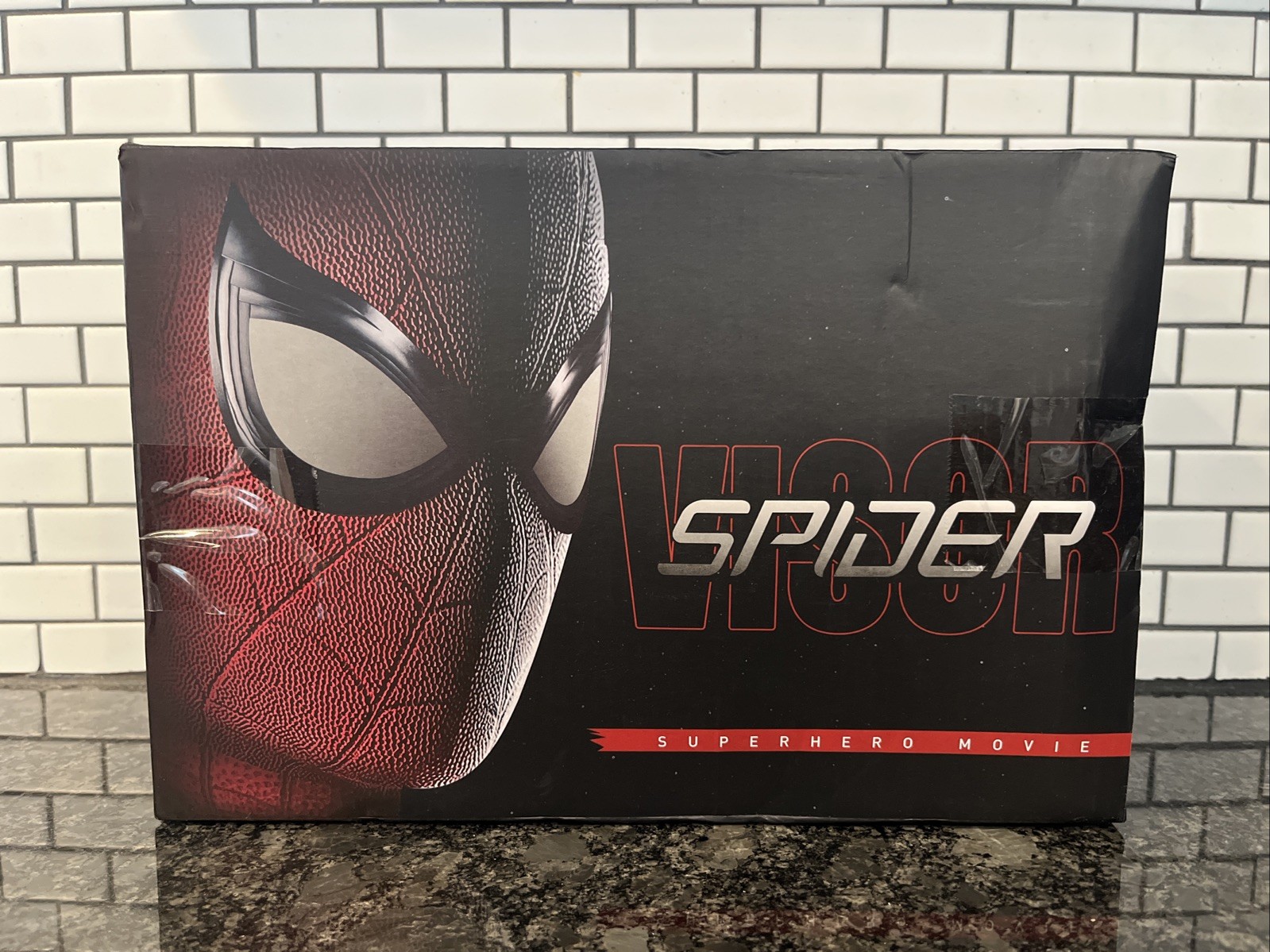 SPIDER-MAN MASK WITH MOVEABLE EYES PROP COSTUME MASK. NEW 