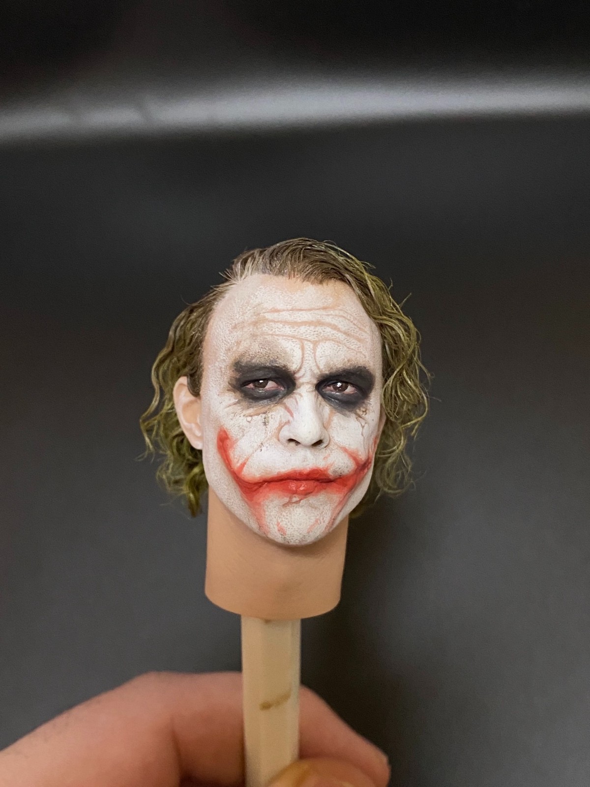custom 1/6  joker head need  45 days about