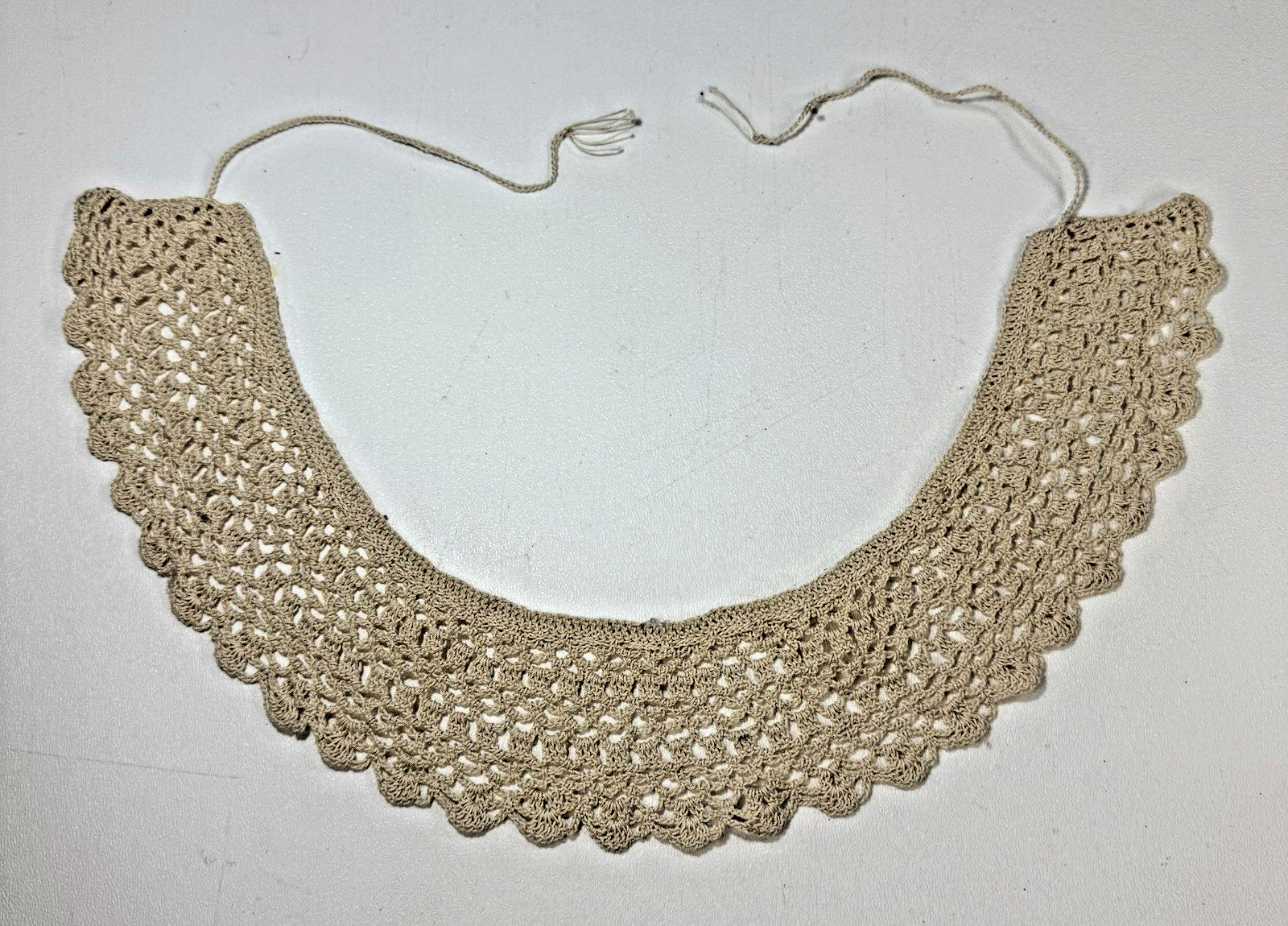 Lovely, Tatted Vintage/Antique Tatting Lace Collar Small Stain On Backside