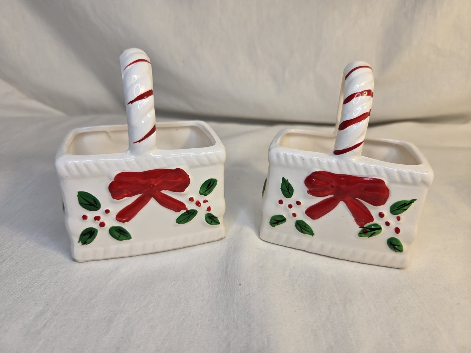 Vintage Relpo Frankel Christmas Mini Ceramic Basket Planters Red Bow & Holly