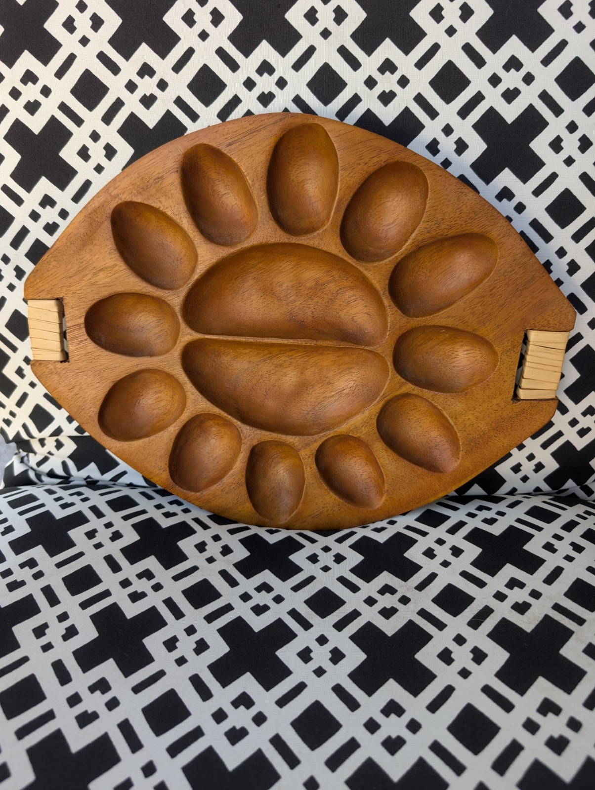 Vintage Arthur Umanoff Taverneau Wood Deviled Egg Tray. Benefits Animal Rescue 
