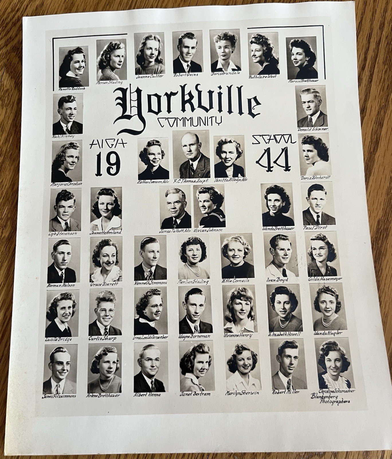 1944 Graduating Class Group Photo Yorkville Illinois 