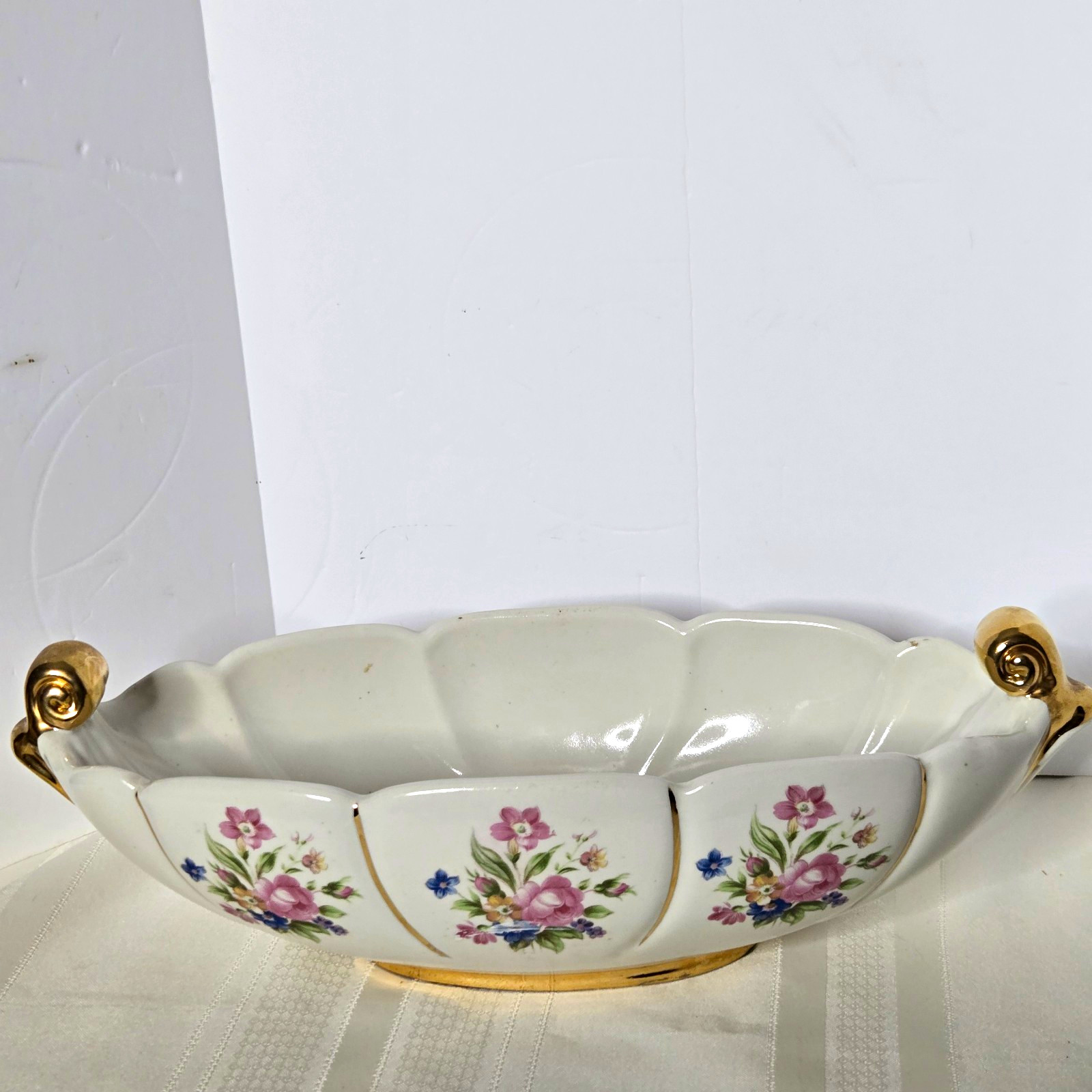 Vtg Abingdon Pottery Console Bowl White Floral Gilt Gold Scroll Handles 532