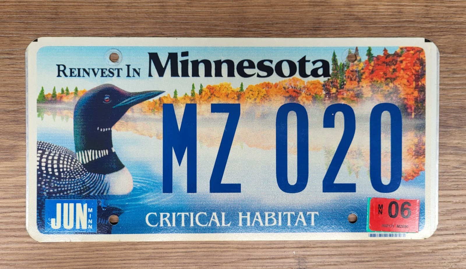 2006 Minnesota Critical Habitat LOON License Plate Tag  #MZ 020  Wildlife