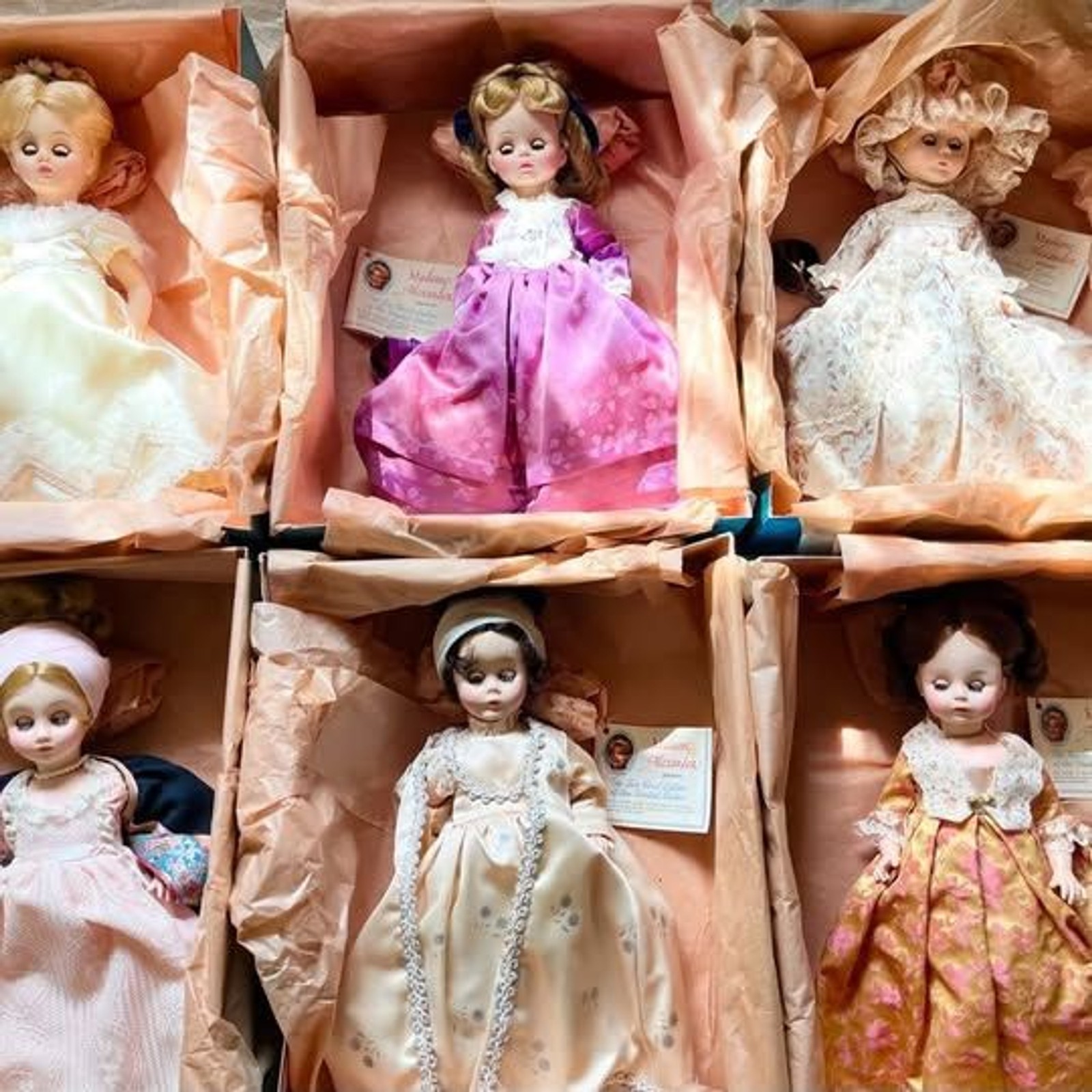 Madame Alexander Doll set of 6   I
