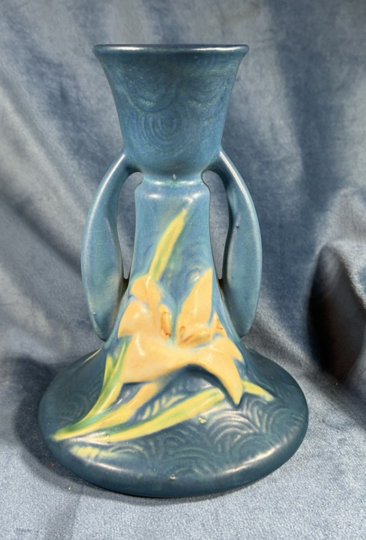 Blue Roseville pottery zephyr lily candlestick 1163-46 SEE photos