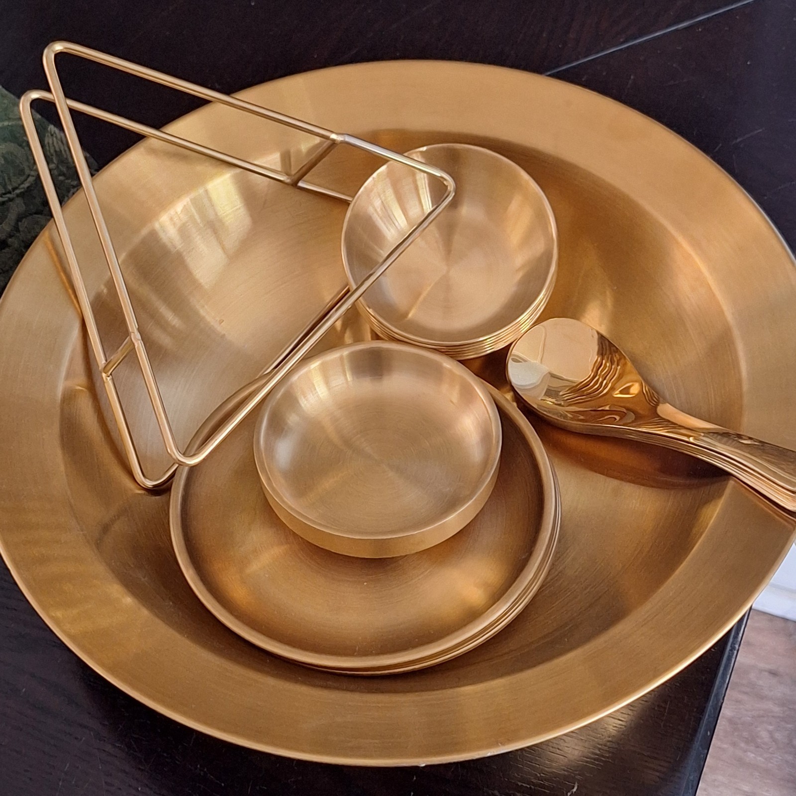Vintage Koren 21 Pc Hot Pot Dinning Set  Serves 6 Gold Titanium Plated Stainless