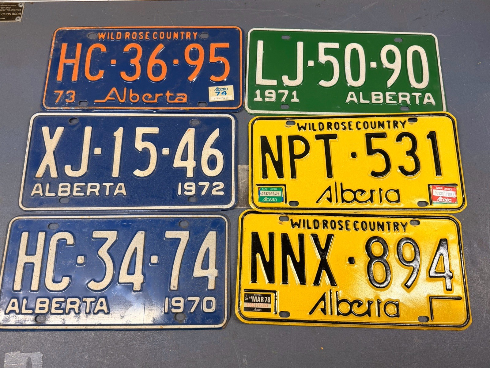 Vintage 1970s Licence Plate Bundle For Classic Cars Or Decor Vintage 1970s Licence Plate Bundle For Classic Cars Or Decor