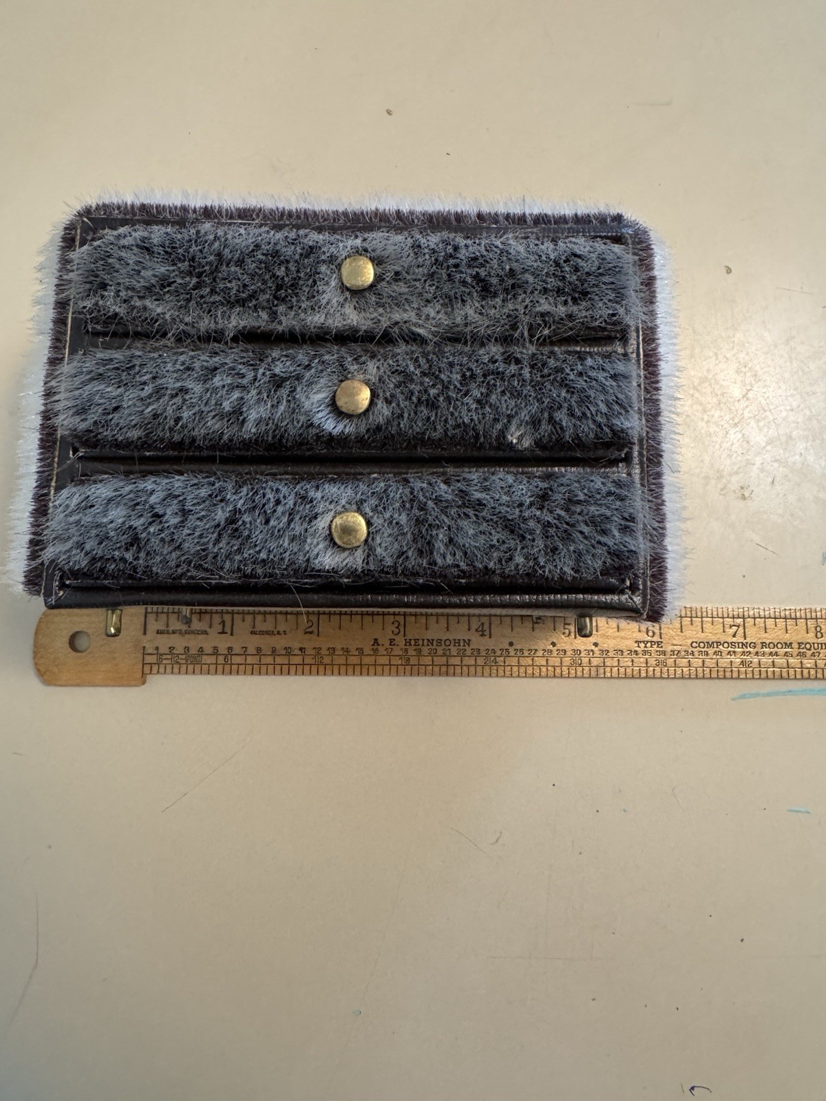     Columbia Icefield Canada Genuine Seal Fur Leather Valet Caddy Vintage