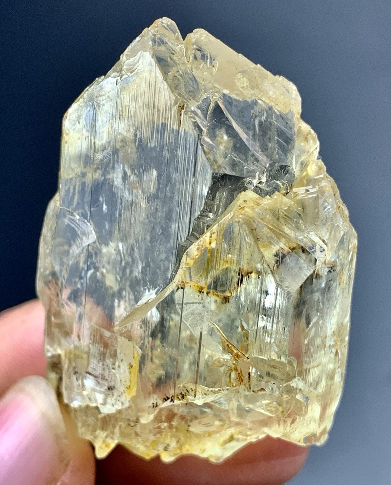 Natural Fully Terminated Kunzite Crystal From Afghanistan 234 Carat’s 46x27x20mm