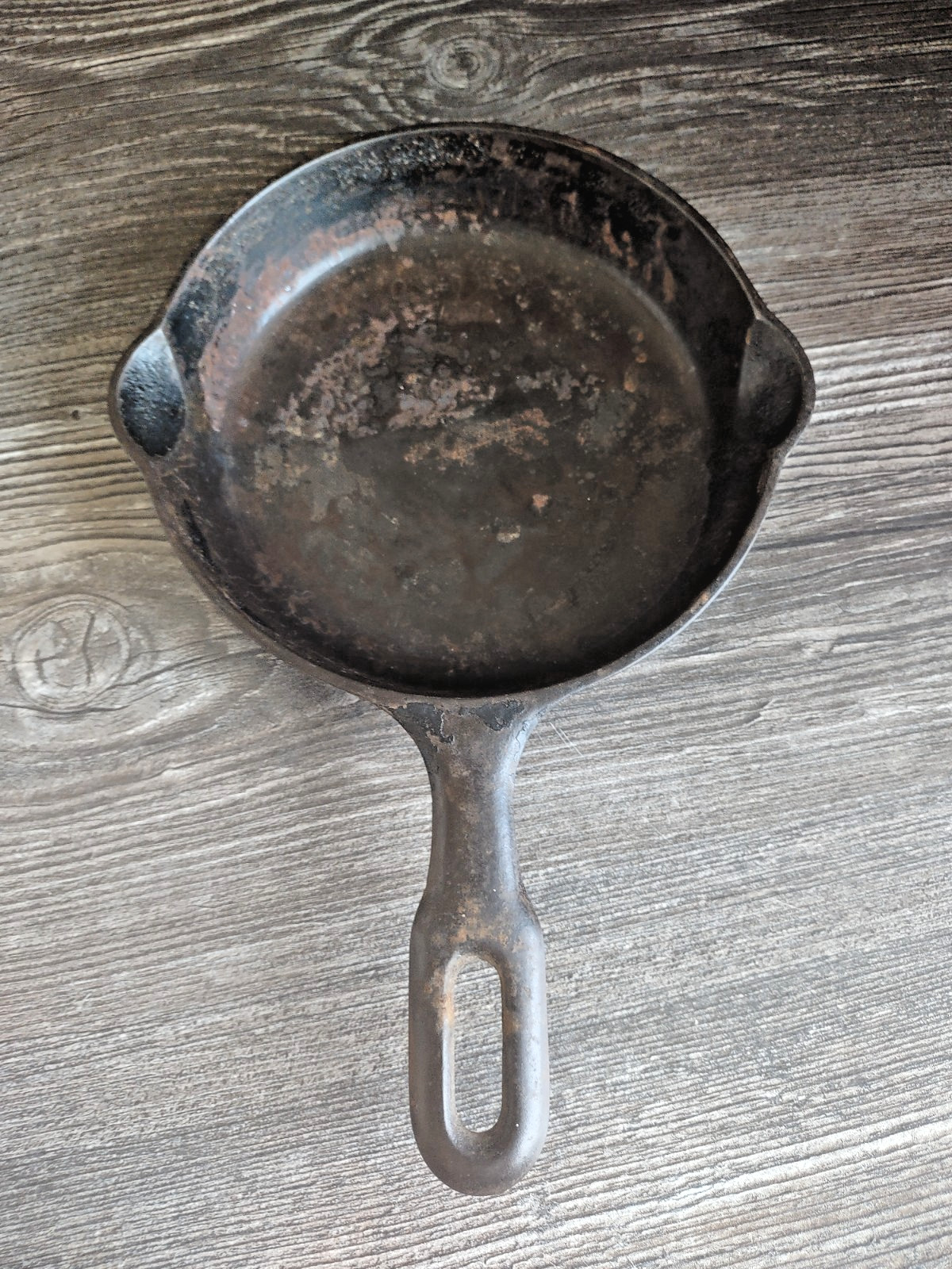 VTG Unmarked Griswold Iron Mountain No. 3 1031 6 ¼ Inch Cast Iron Skillet