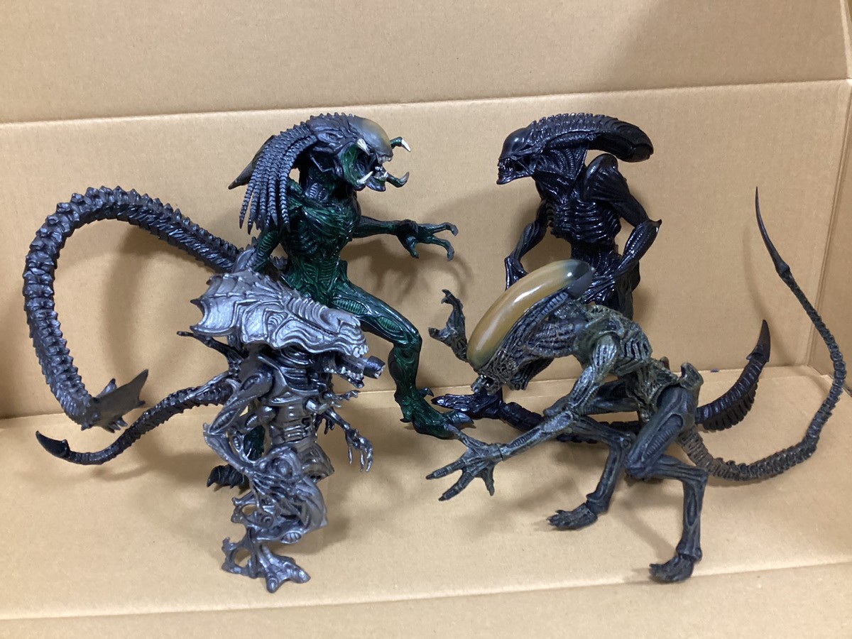 Alien vs Predator Real Figure Predalien Alien Warrior Dog Alien Alien Queen