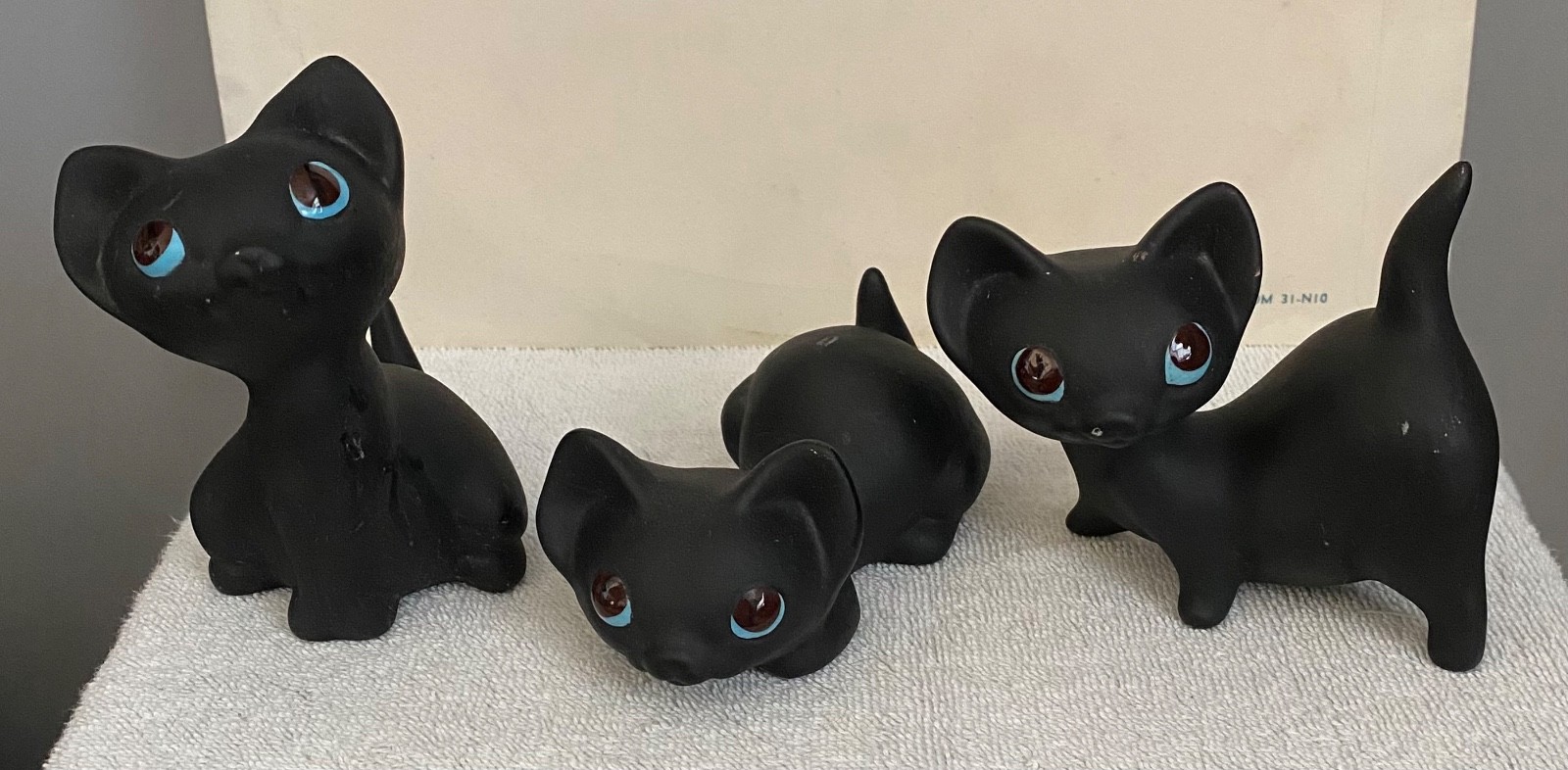Vintage Freeman McFarlin Black Cat Figurine Set of 3 - Adorable Matte Kittens Vintage Freeman McFarlin Black Cat Figurine Set of 3 - Adorable Matte Kittens
