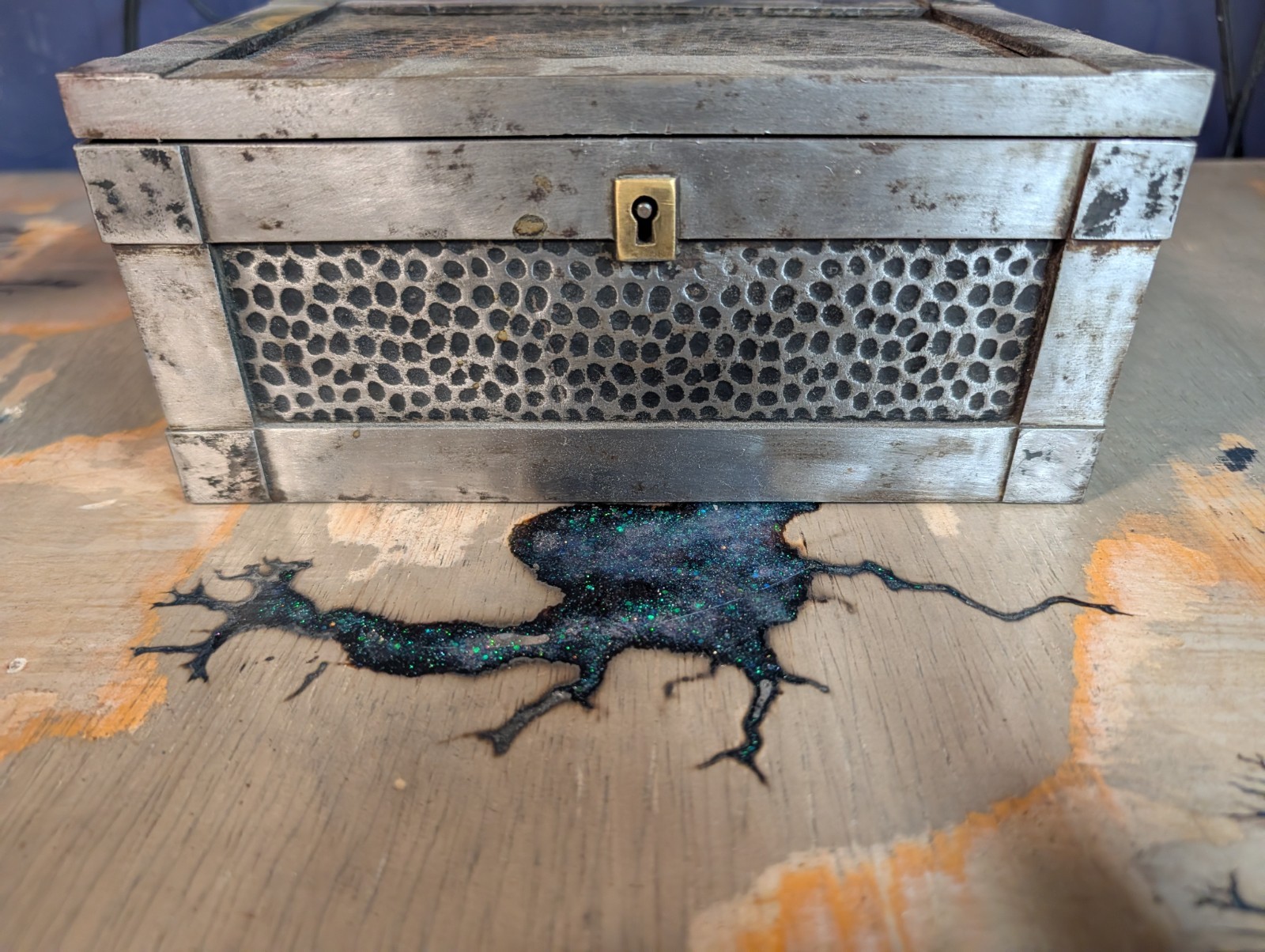  Metal Box Vintage Hinged Lid Rare L@@K