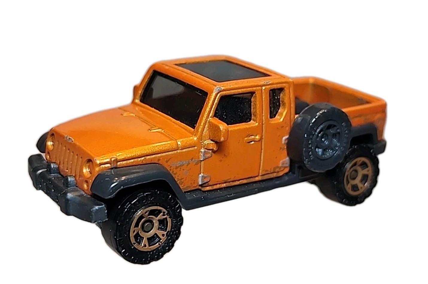 2016 MATCHBOX DIRTY MUDDERS EXCLUSIVE \' 17 JEEP GLADIATOR METALLIC ORANGE LOOSE