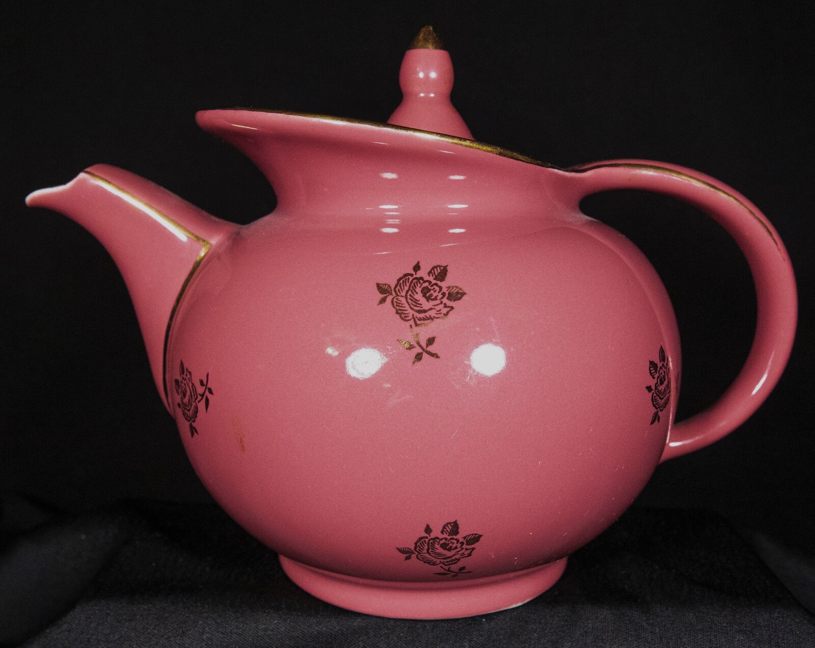 Hall 6 Cup Teapot Mauve w/Gold Accents Made in USA #0694 Hall 6 Cup Teapot Mauve w/Gold Accents Made in USA #0694