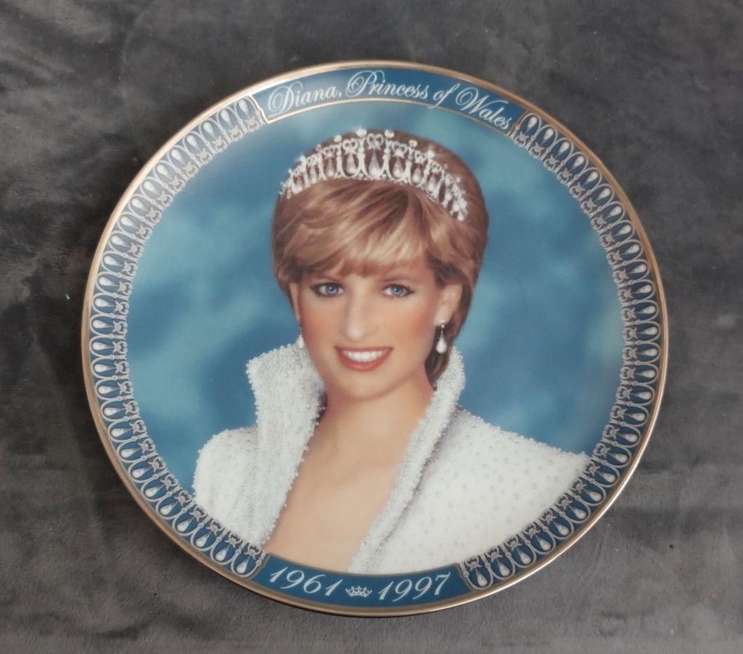 Diana Princess of Wales Plate Franklin Mint Collectors Ltd. Edition 8.25 Diana Princess of Wales Plate Franklin Mint Collectors Ltd. Edition 8.25