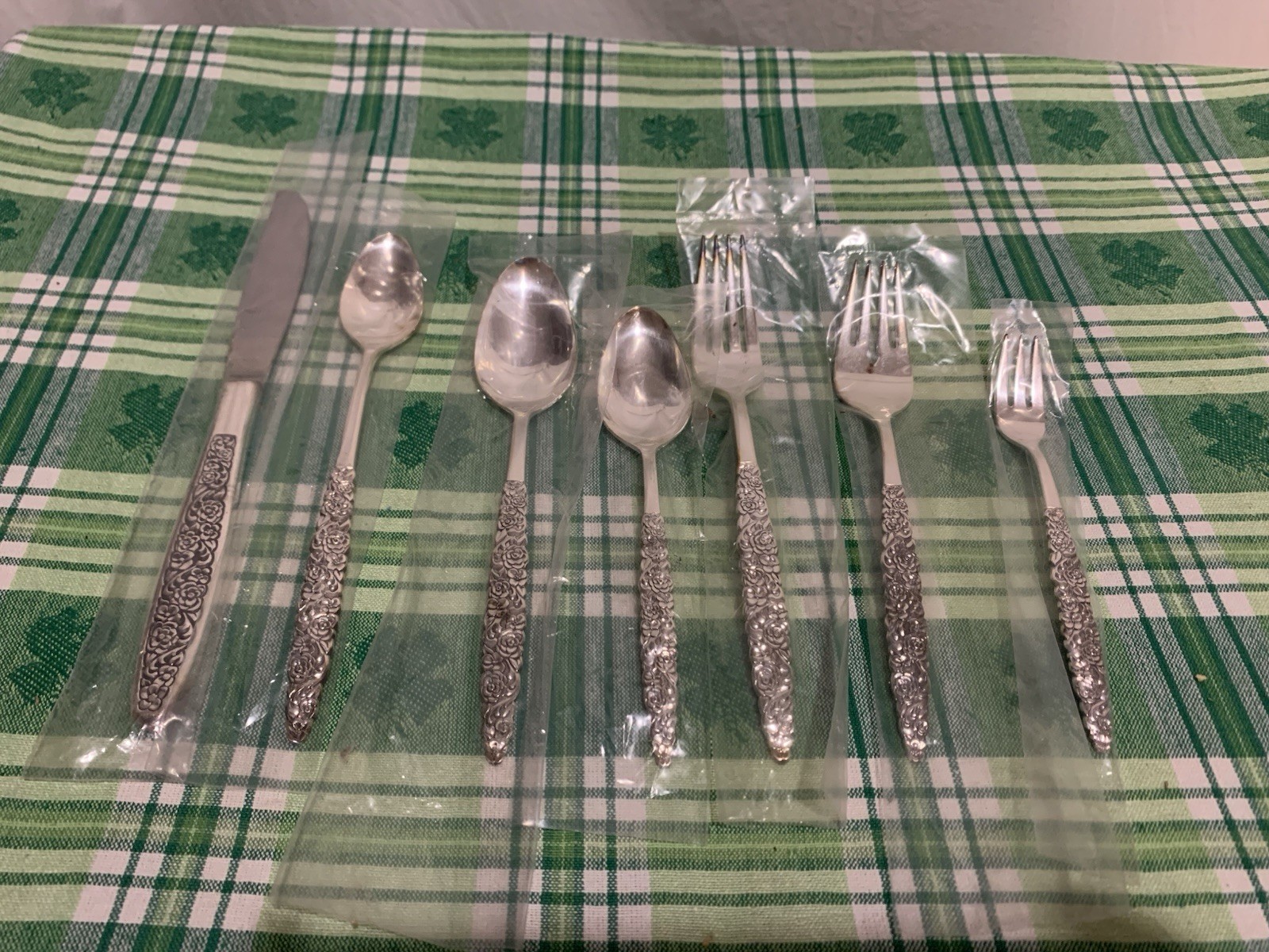 ❤️International Rogers FLORAL BOUQUET  Silverplate 7PC Place Setting 1960 NOS