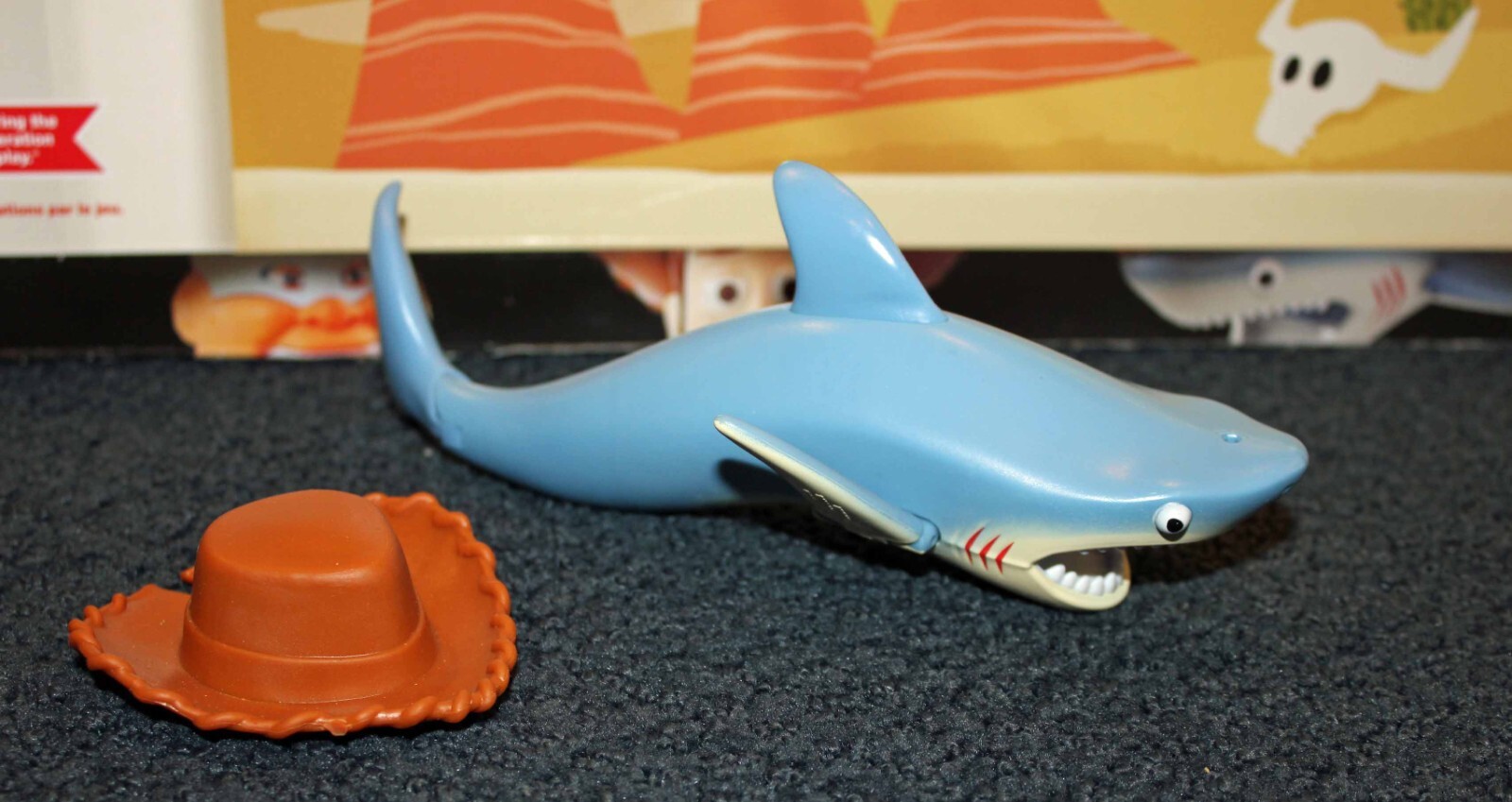 Toy Story RARE Mr. Shark  Action Figure   Look I am Woody Howdy, Howdy, Howdy