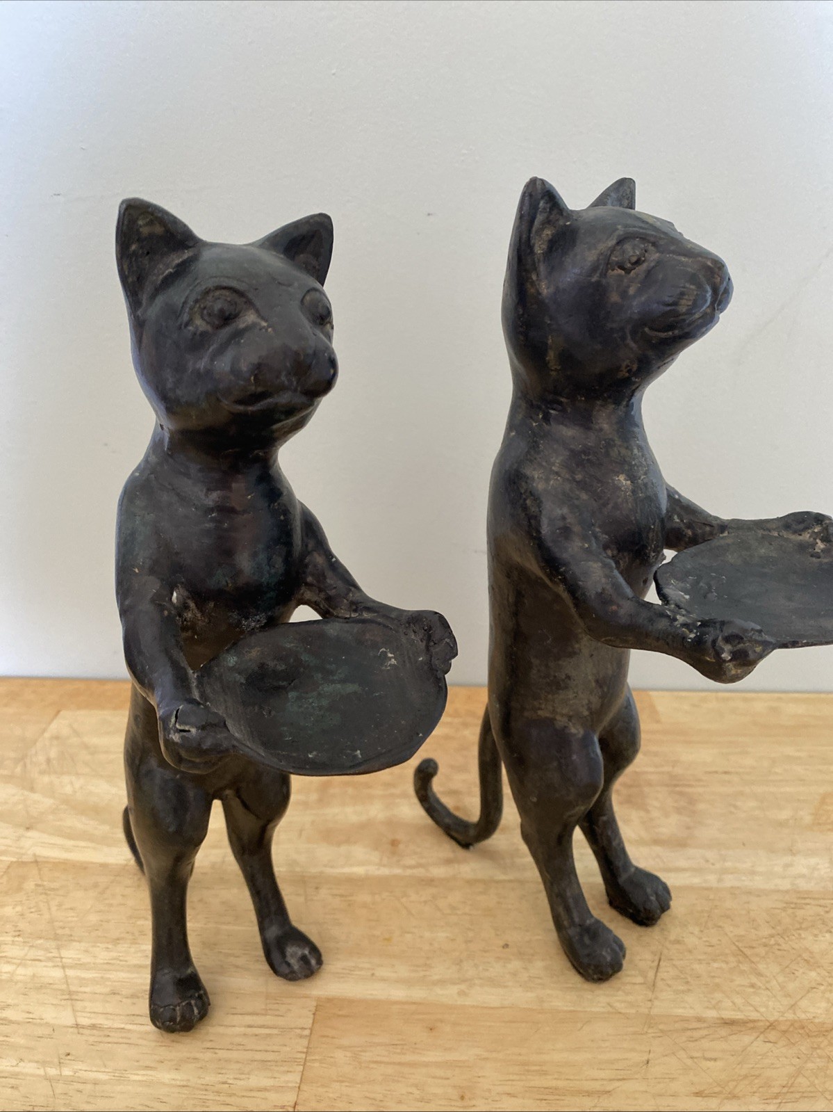 Vintage Pair Metal Butler Cats Holding Trays 10.5 In Giacometti Style Book Ends Vintage Pair Metal Butler Cats Holding Trays 10.5 In Giacometti Style Book Ends