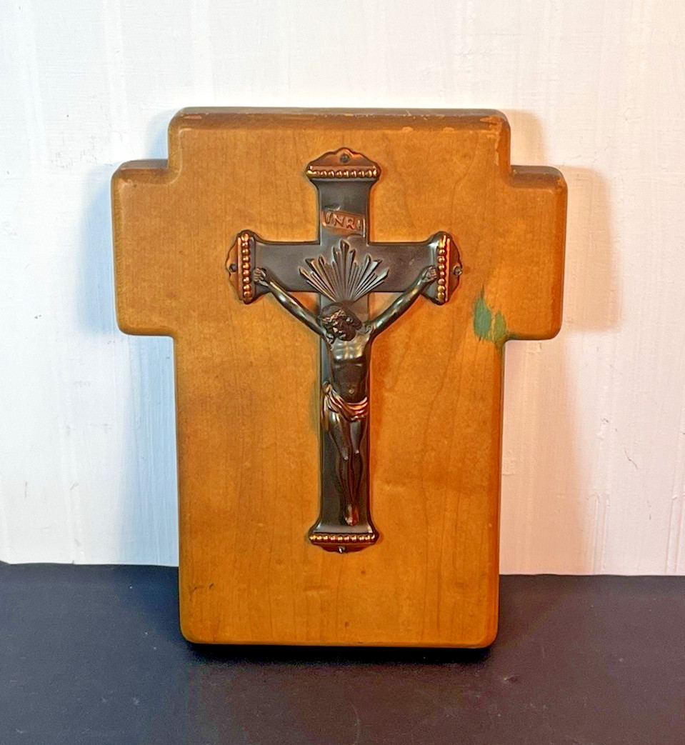 Vintage Mid-Century Solid Bronze Corpus Crucifix - Wooden Cross Wall Plaque Vintage Mid-Century Solid Bronze Corpus Crucifix - Wooden Cross Wall Plaque